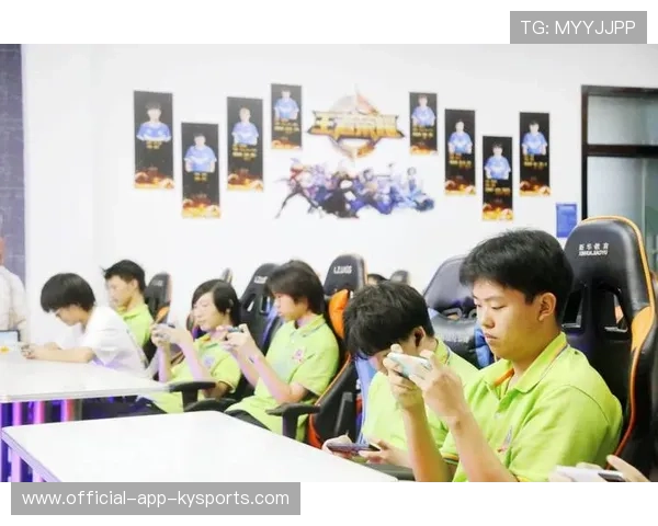 电竞赛事是否应采用多语种同步解说机制，电竞赛会场外