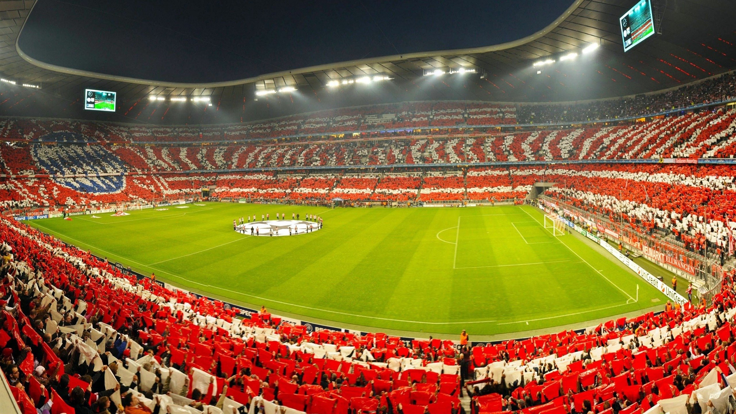 C罗回归曼联的背后:滕哈赫如何破解更衣室密码?